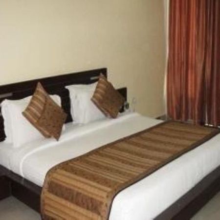 Anand Corbett Aamod Resort & Spa Corbett National Park Exterior photo