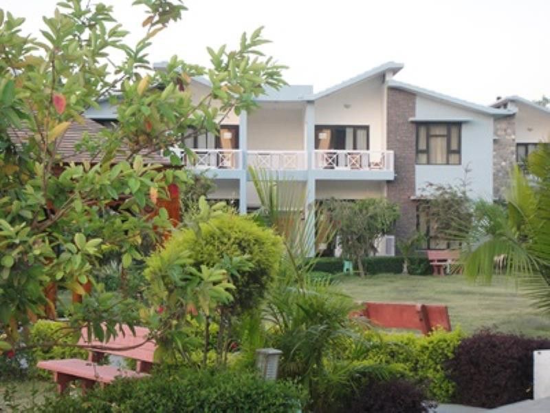 Anand Corbett Aamod Resort & Spa Corbett National Park Exterior photo